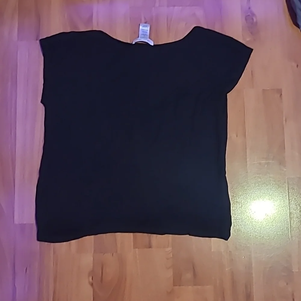 Shirt - Picture 2 of 3